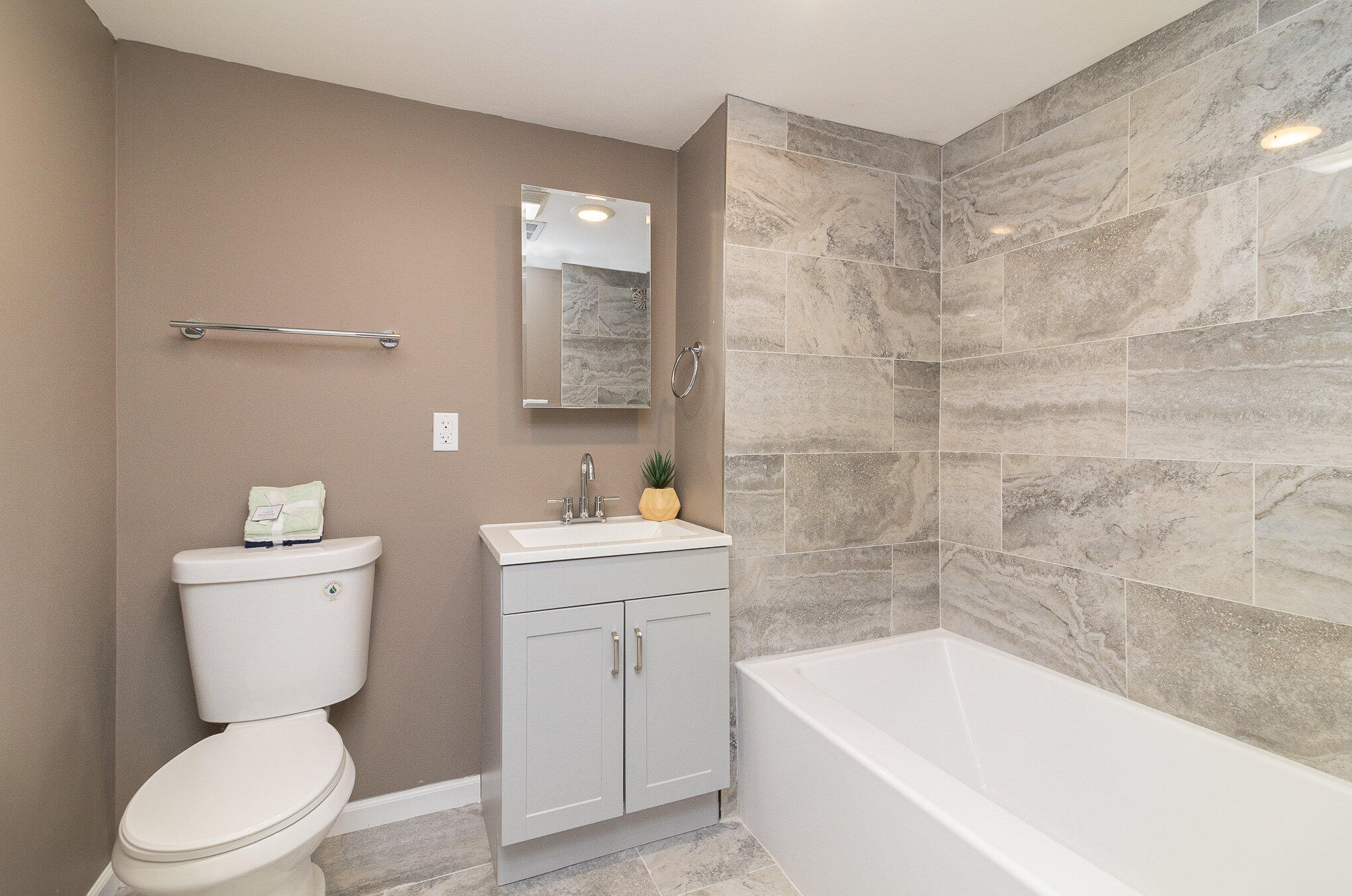 1237 Field Street Hammond, IN 46320 - Photo 18 of 21 2038x1351