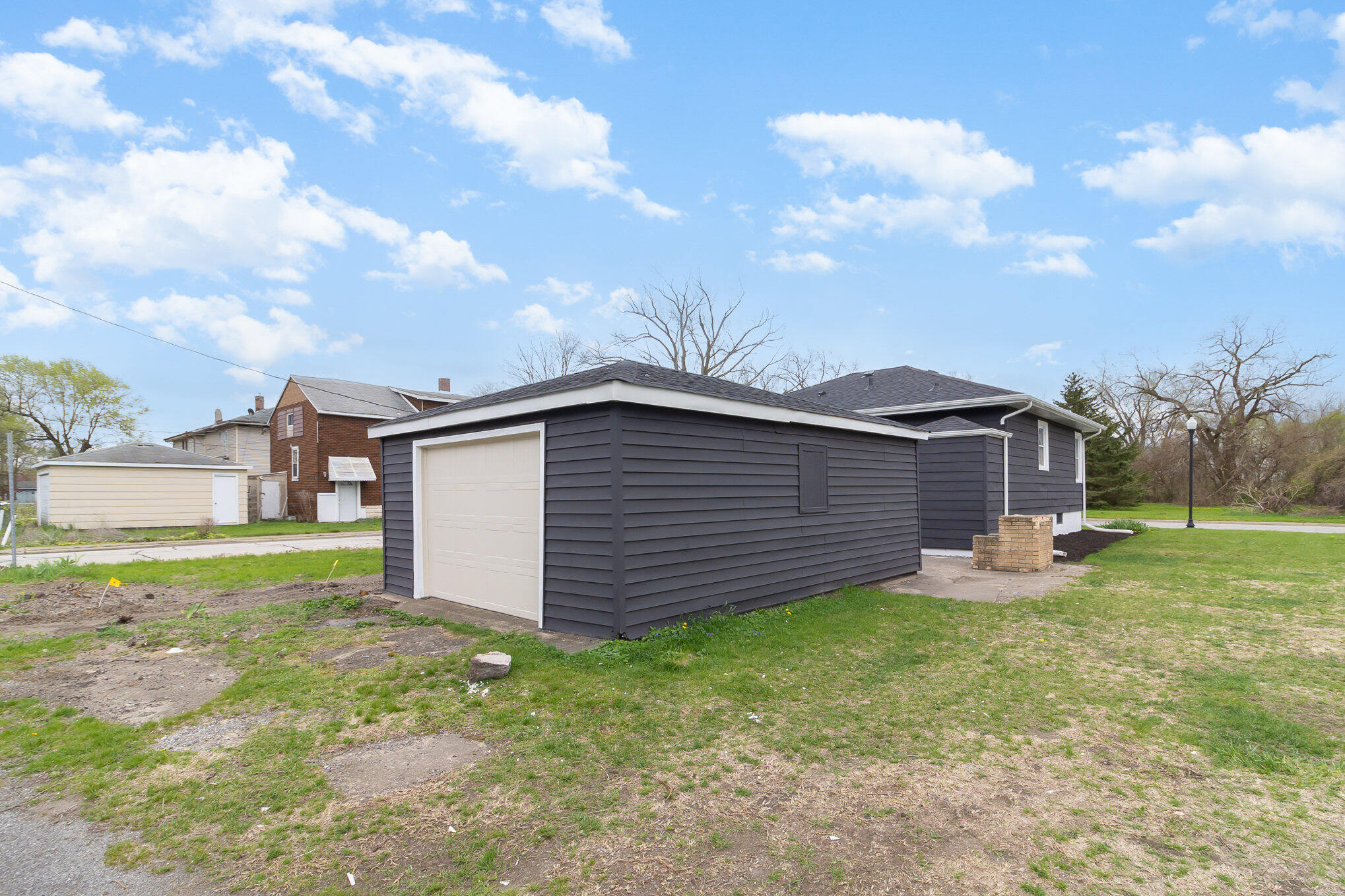 1237 Field Street Hammond, IN 46320 - Photo 19 of 21 2038x1359