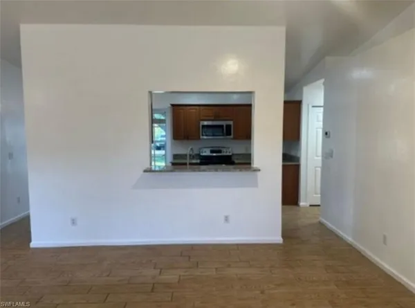 $2,995 | Undisclosed Address, Naples, FL 34103