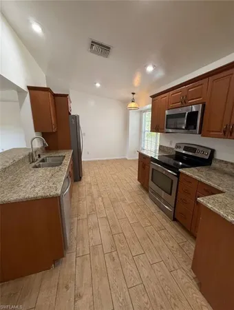 $2,995 | Undisclosed Address, Naples, FL 34103