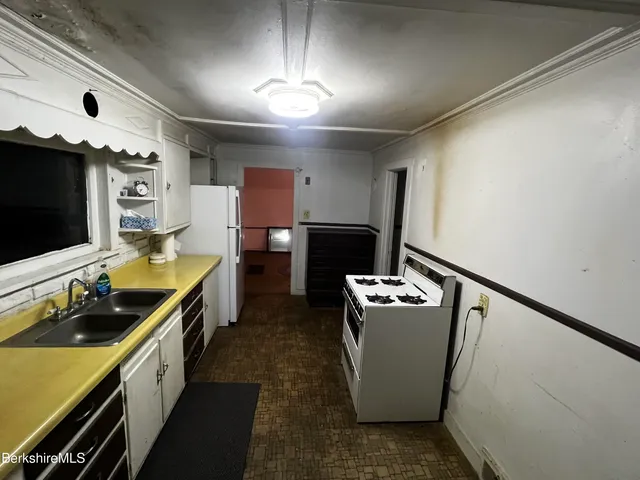 $115,000 | 36 Beacon Avenue, Pittsfield, MA 01201