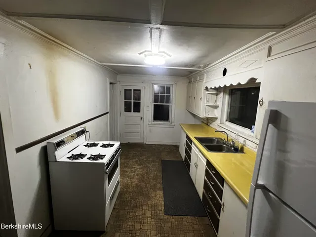 $115,000 | 36 Beacon Avenue, Pittsfield, MA 01201