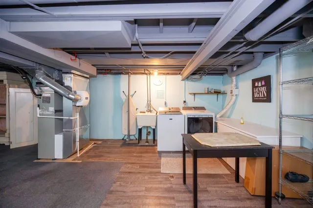 $279,900 | 3367 Burbank Drive, Ann Arbor, MI 48105