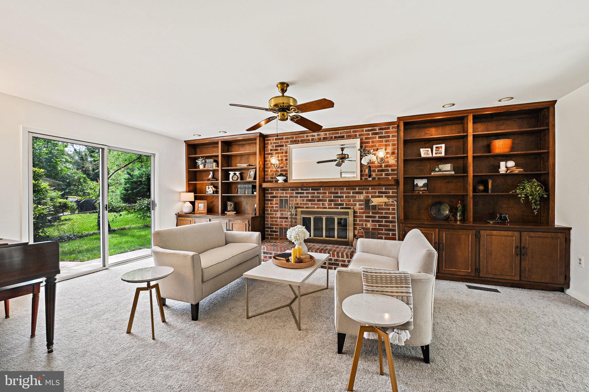 6702 Greenview Lane Springfield, VA 22152 - Photo 13 of 36