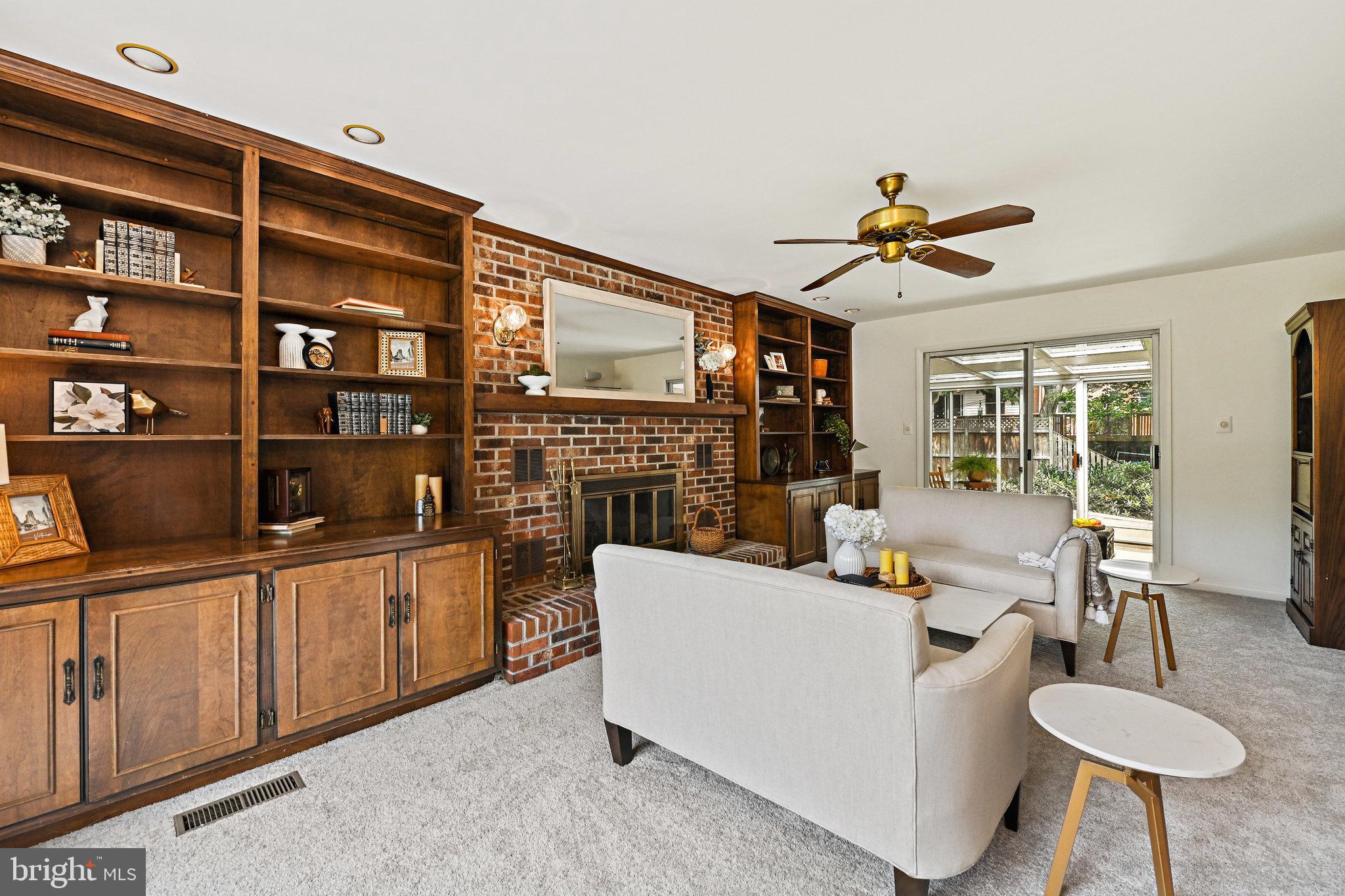 6702 Greenview Lane Springfield, VA 22152 - Photo 14 of 36