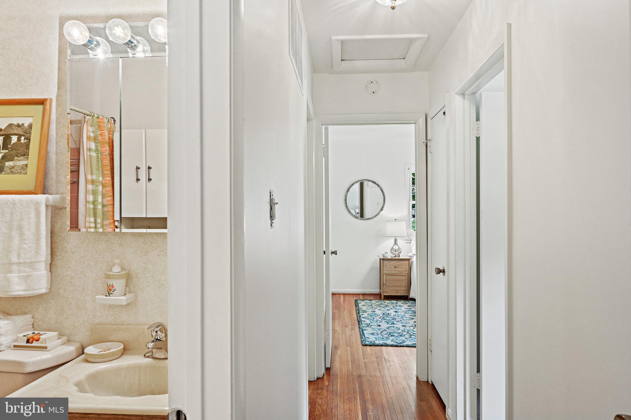 6702 Greenview Lane Springfield, VA 22152 - Photo 22 of 36