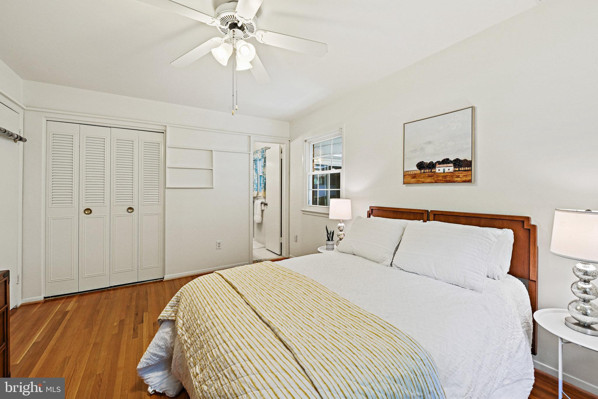 6702 Greenview Lane Springfield, VA 22152 - Photo 24 of 36 Primary Bedroom