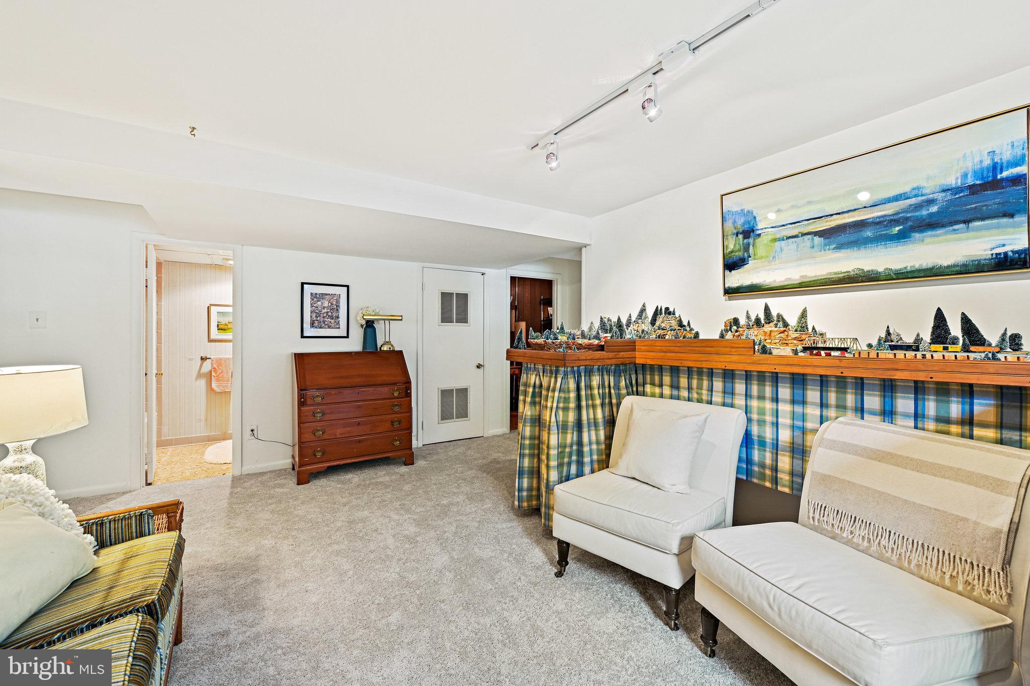 6702 Greenview Lane Springfield, VA 22152 - Photo 29 of 36