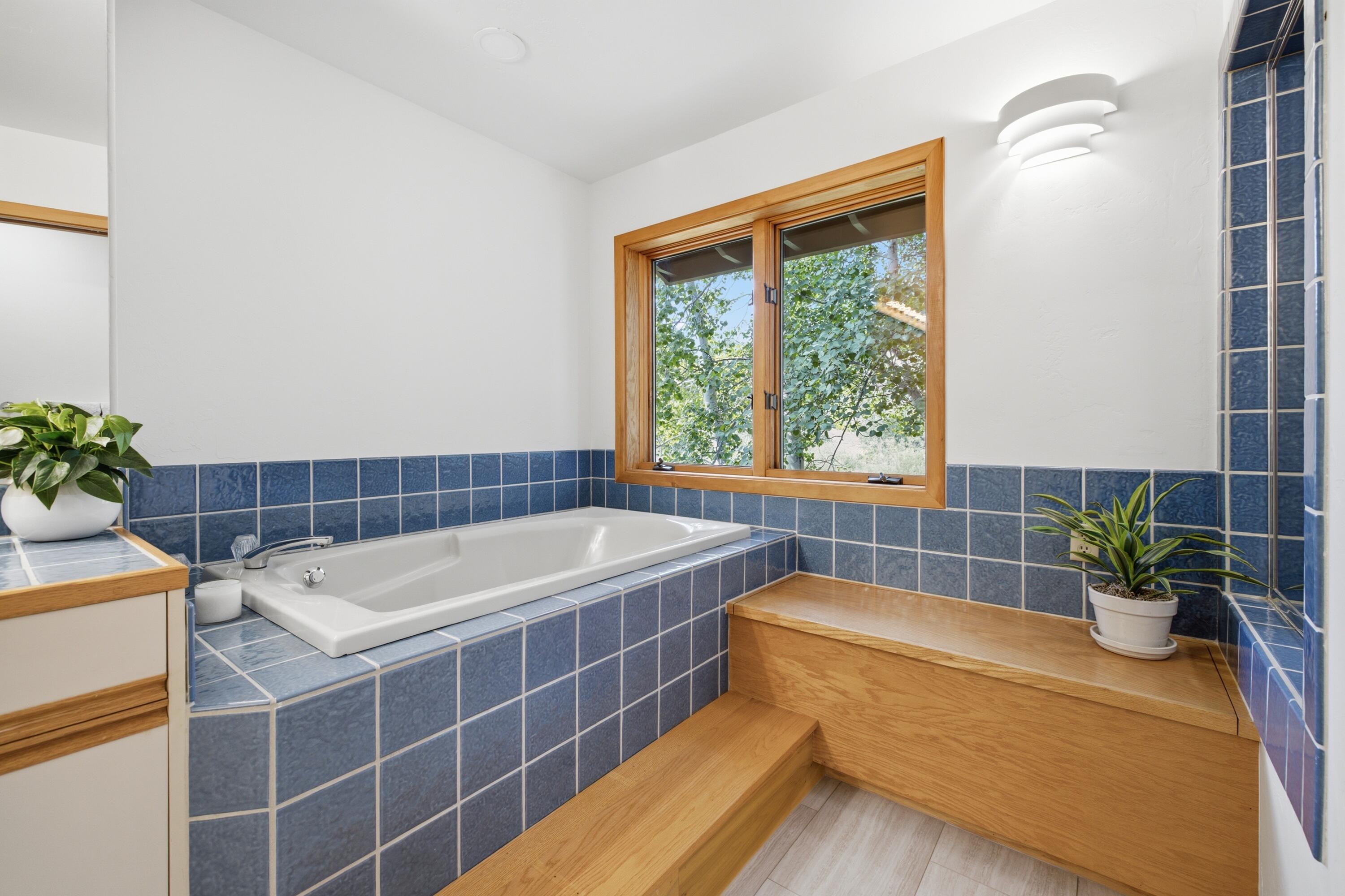 222 Elkhorn Road Sun Valley, ID 83353 - Photo 14 of 21 Bath 1/ En Suite