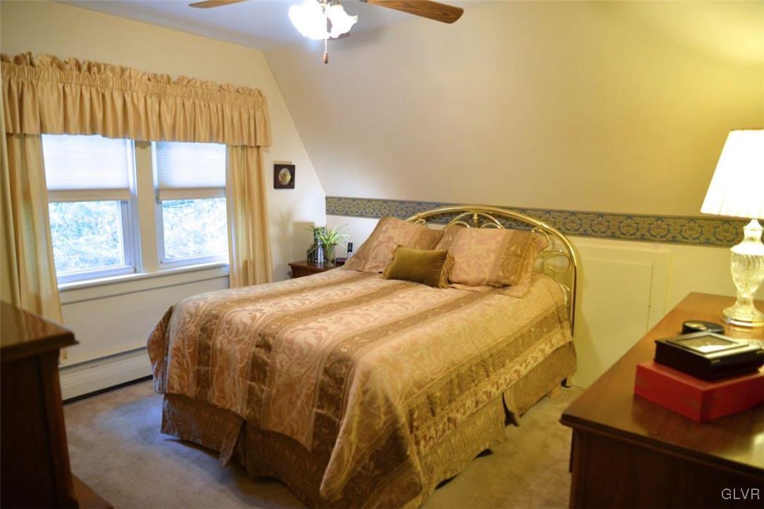 2230 Church Road Bethlehem, PA 18015 - Photo 17 of 32 MASTER BEDROOM.