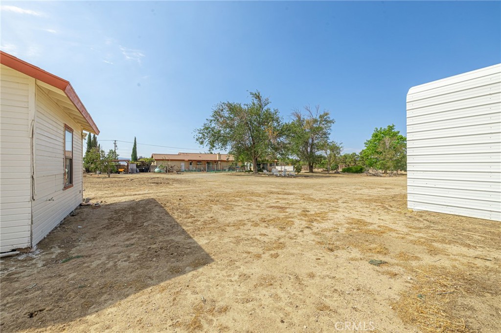 8541 West Ave D Lancaster, CA 93536 - Photo 39 of 62