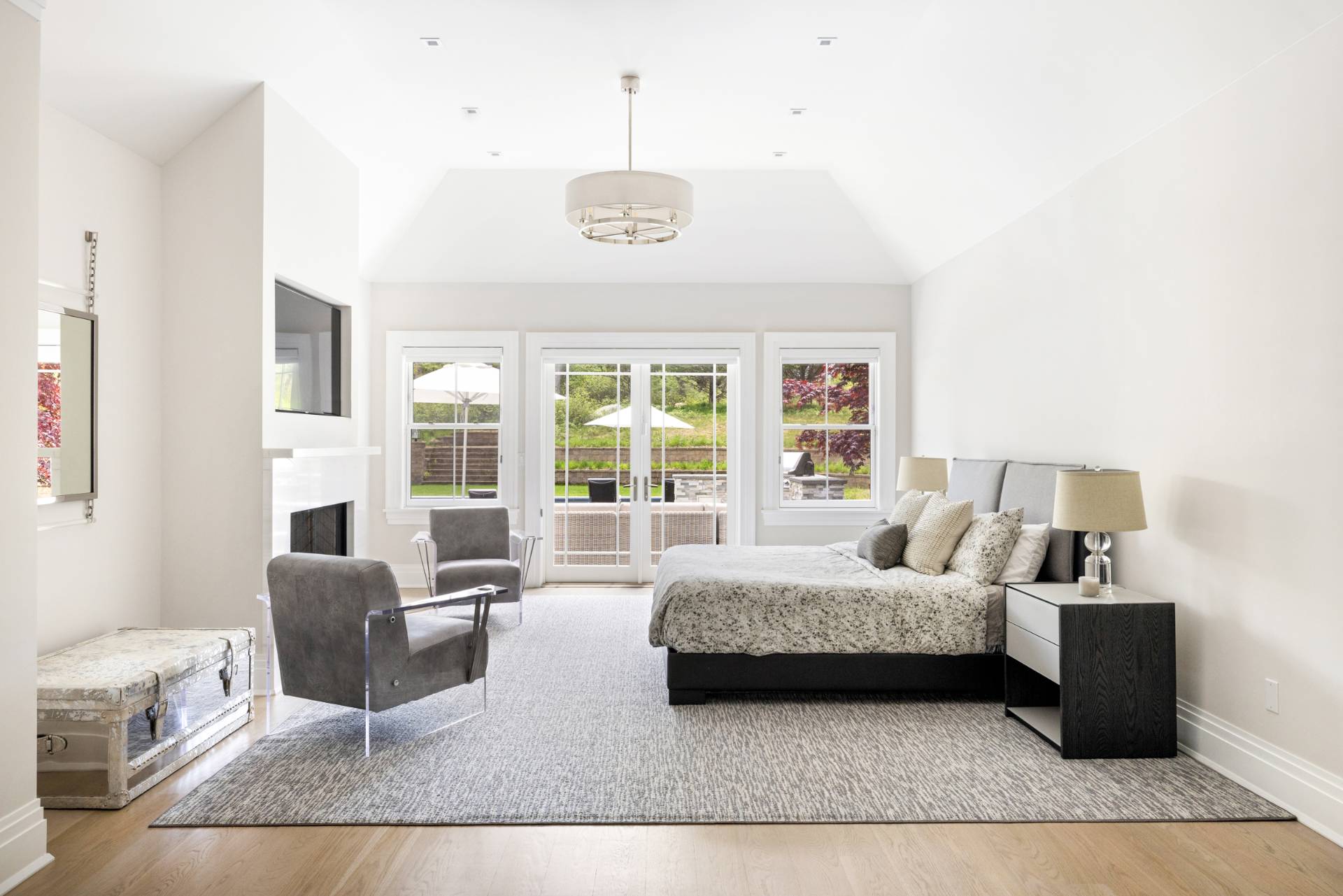 8 Shady Pth Bridgehampton, NY 11963 - Photo 22 of 45 a living room with furniture windows and a flat screen tv