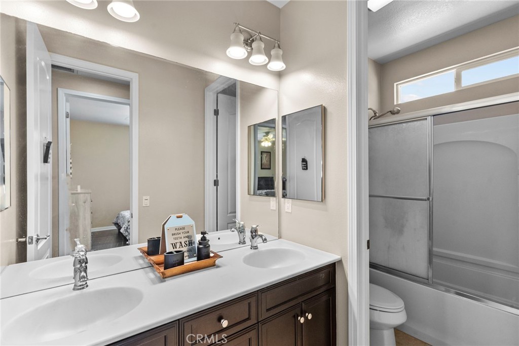 41648 Retsina Street Palmdale, CA 93551 - Photo 33 of 54