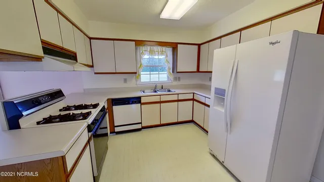 $1,600 | 7451 Wallace Highway, Wallace, NC 28466