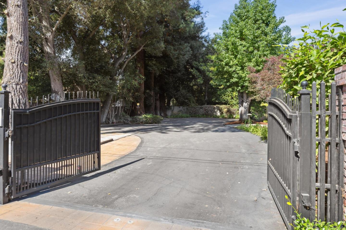 243 Selby Lane Atherton, CA 94027 - Photo 85 of 90