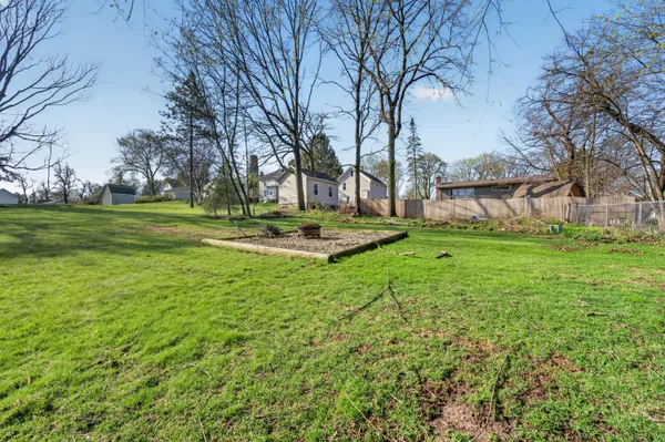 $235,000 | 445 West Chestnut Street, Burlington, WI 53105