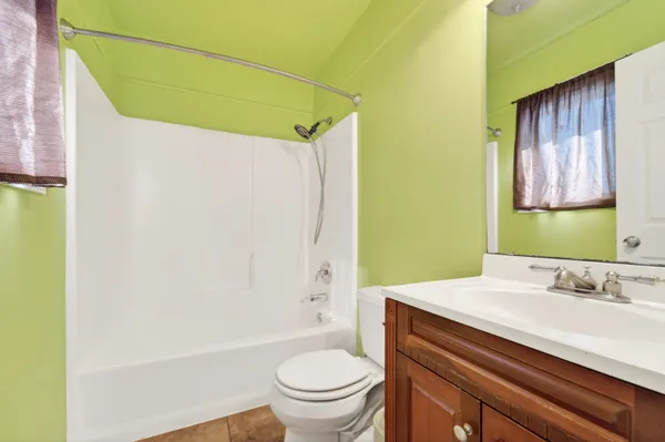 $235,000 | 445 West Chestnut Street, Burlington, WI 53105