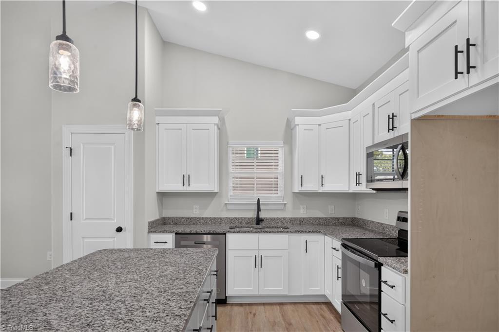 687 Deadmon Road Mocksville, NC 27028 - Photo 18 of 34