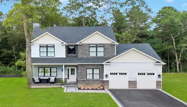 $779,999 | Lot #3 Cardinal Court, Ridge, NY 11961