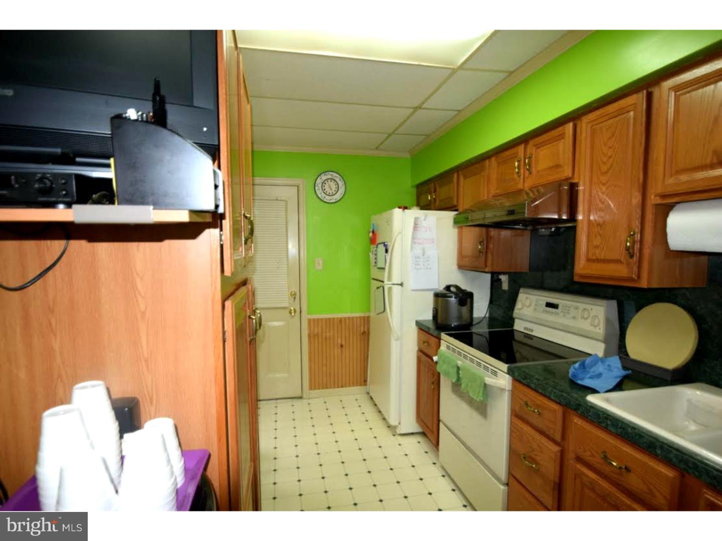 551 Perry Street Reading, PA 19601 - Photo 1 of 23 Gallery Image 1