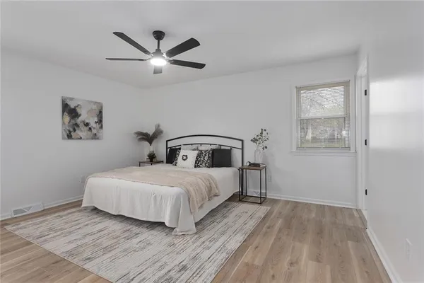 $438,000 | 3910 Southwest Linden Lane, Lee's Summit, MO 64082