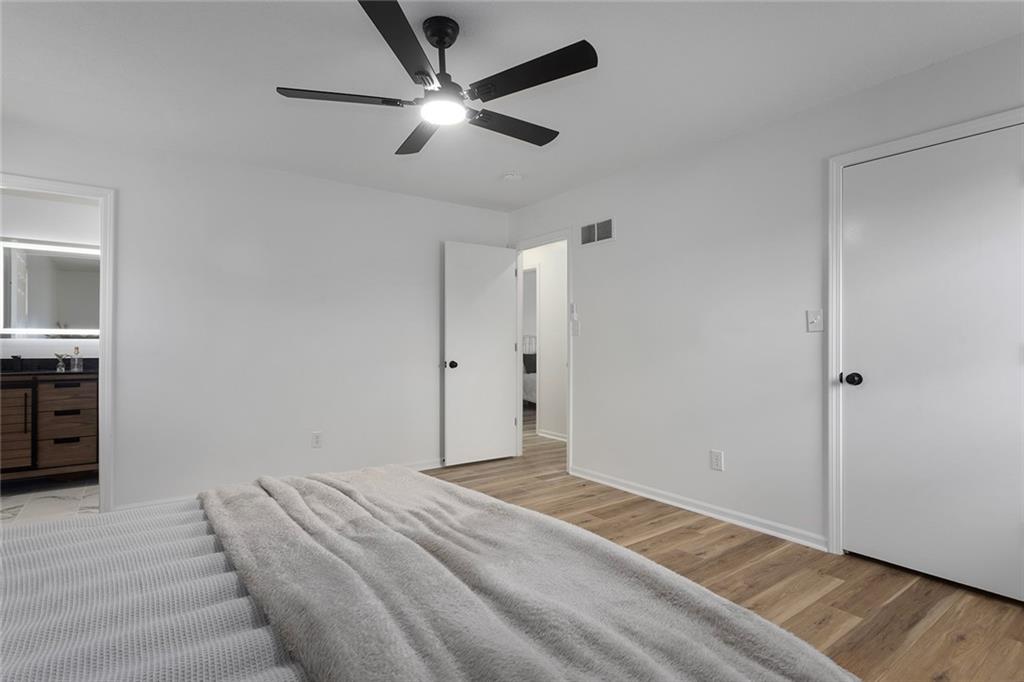 3910 Southwest Linden Lane Lee's Summit, MO 64082 - Photo 24 of 36