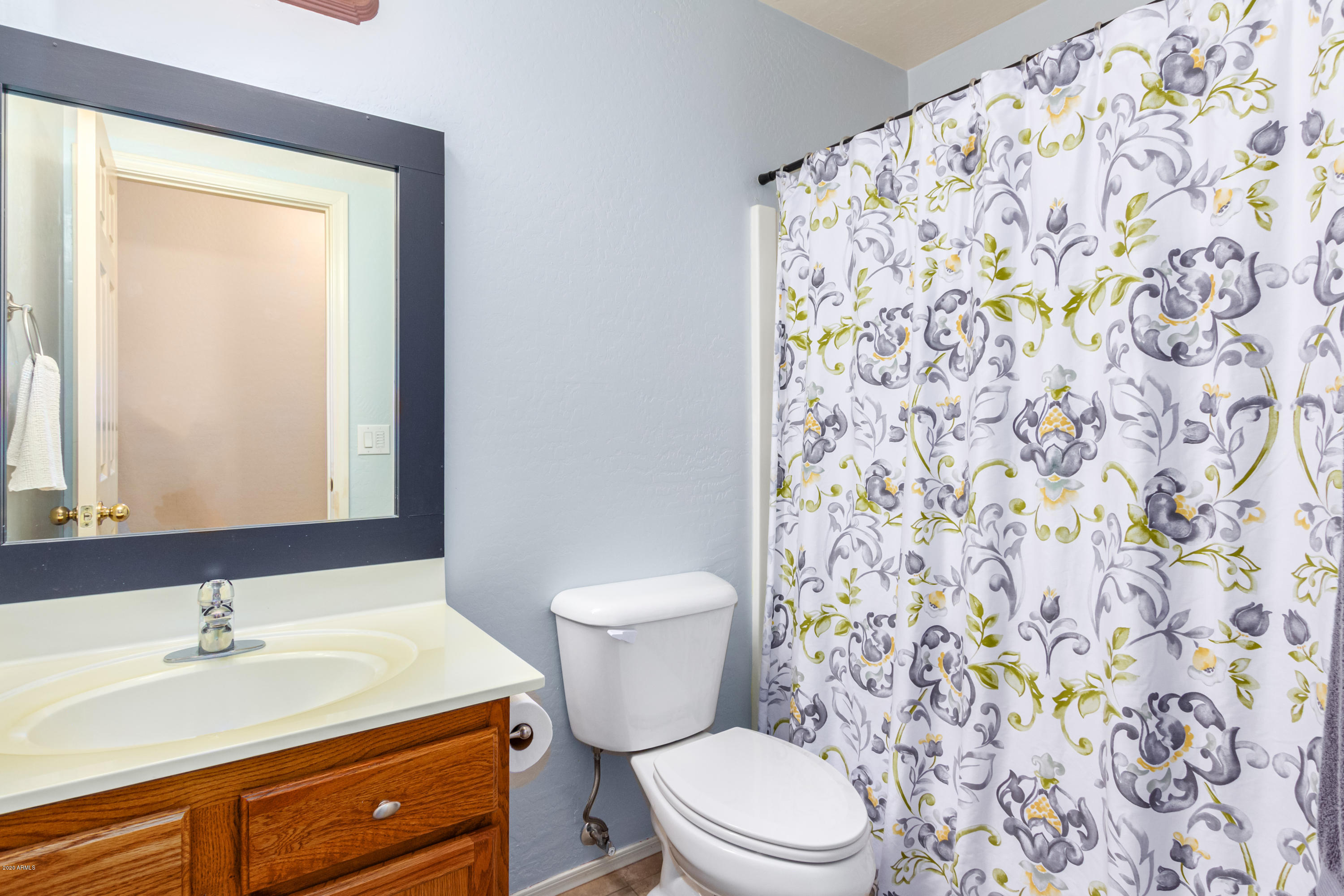 43454 West Cowpath Road Maricopa, AZ 85138 - Photo 16 of 25 Guest Bathroom
