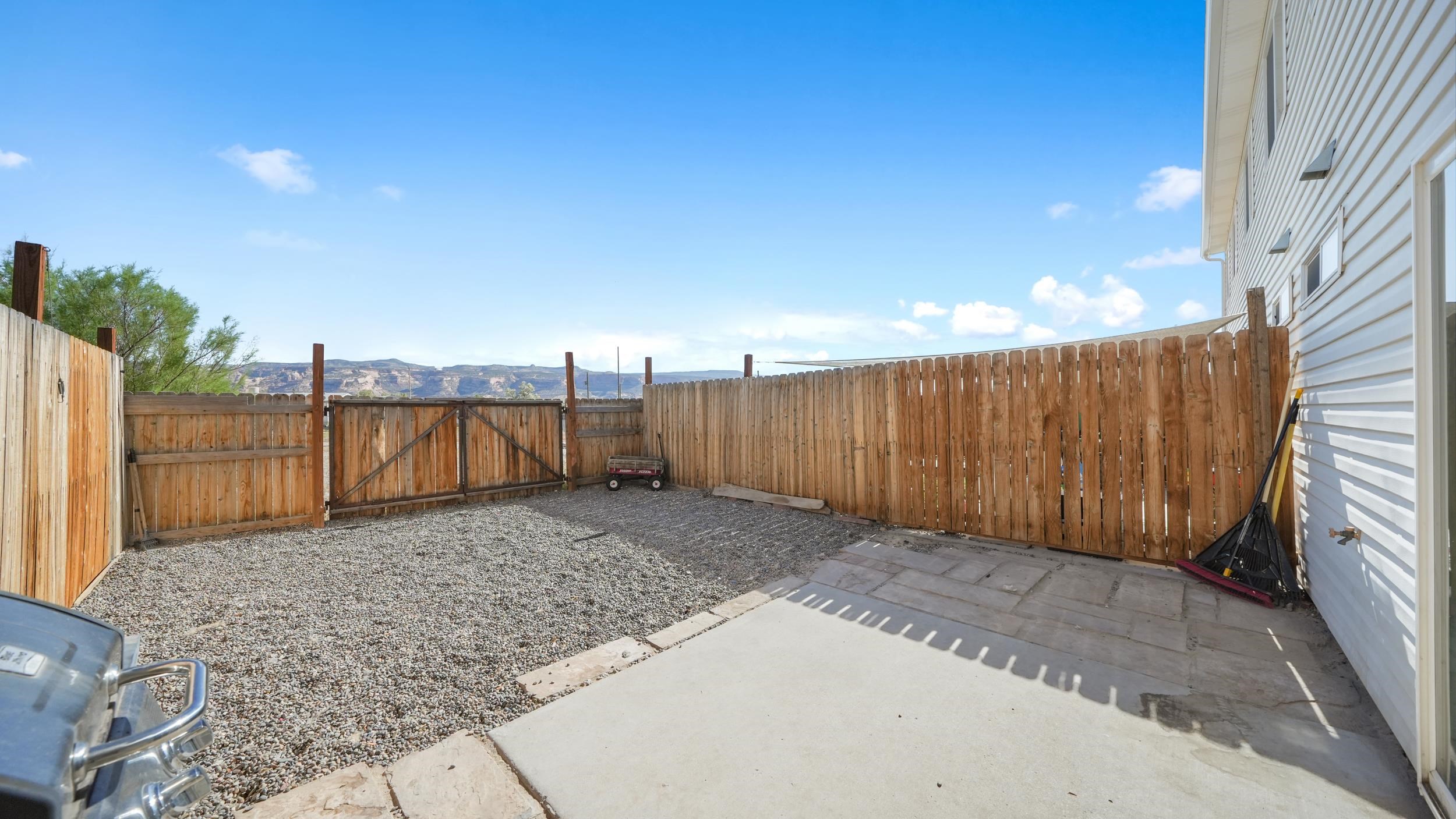475 David Court Fruita, CO 81521 - Photo 21 of 29 a view of a backyard