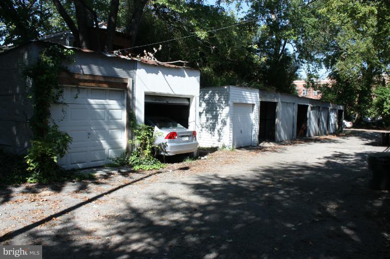 3413 R Street Northwest, Unit GARAGE Washington, DC 20007 - Photo 1 of 2 Exterior (General)