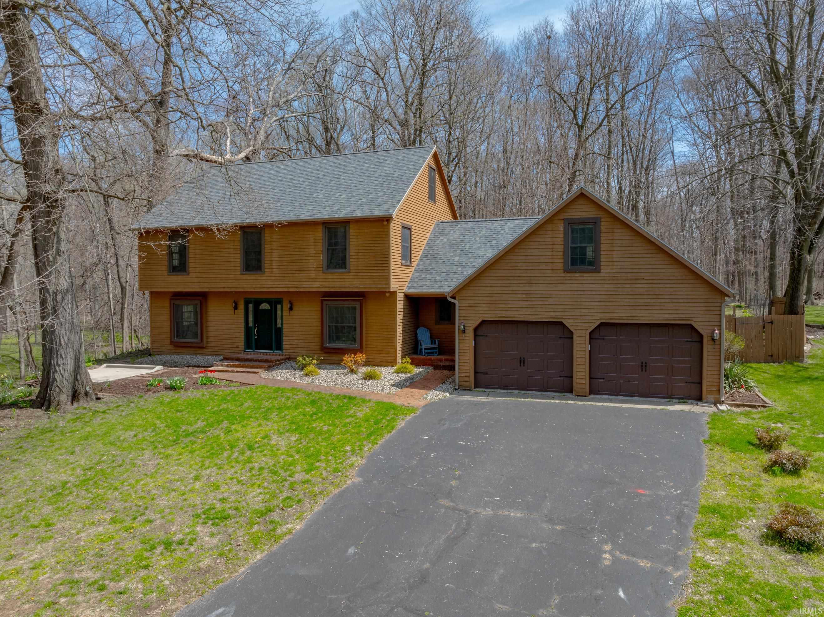 2012 Robb Road Warsaw, IN 46580 - Photo 1 of 34