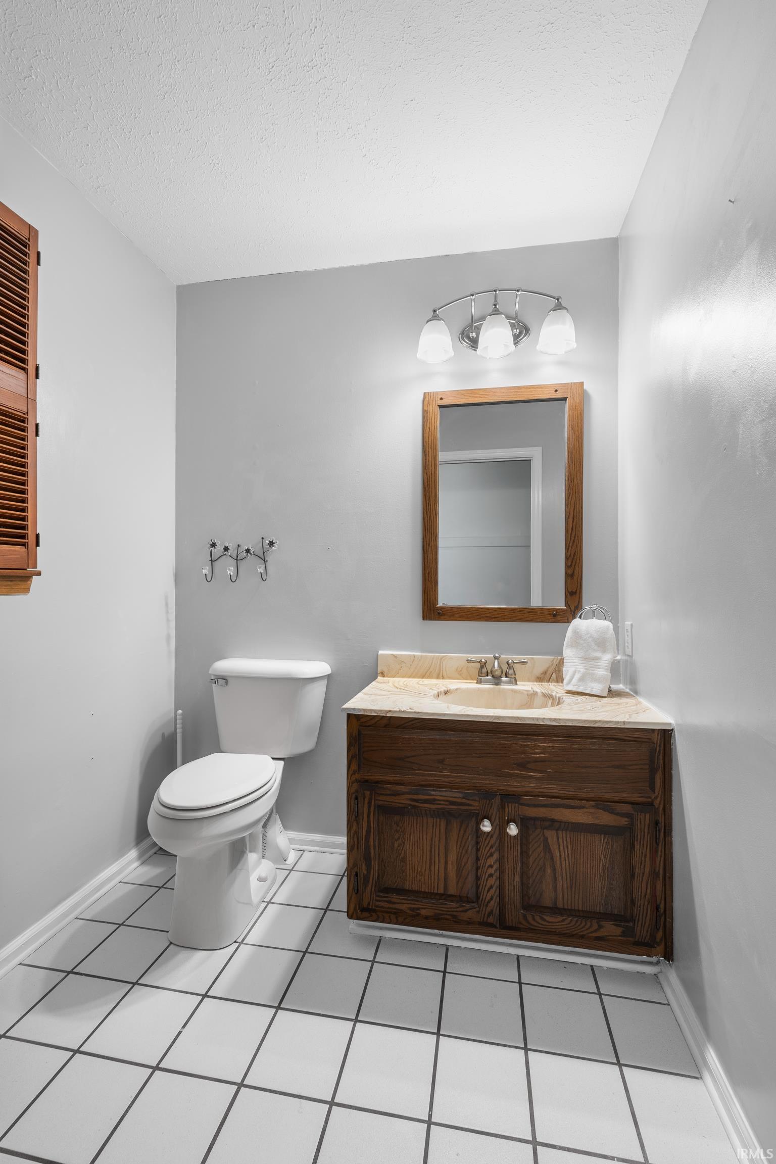 2012 Robb Road Warsaw, IN 46580 - Photo 21 of 34