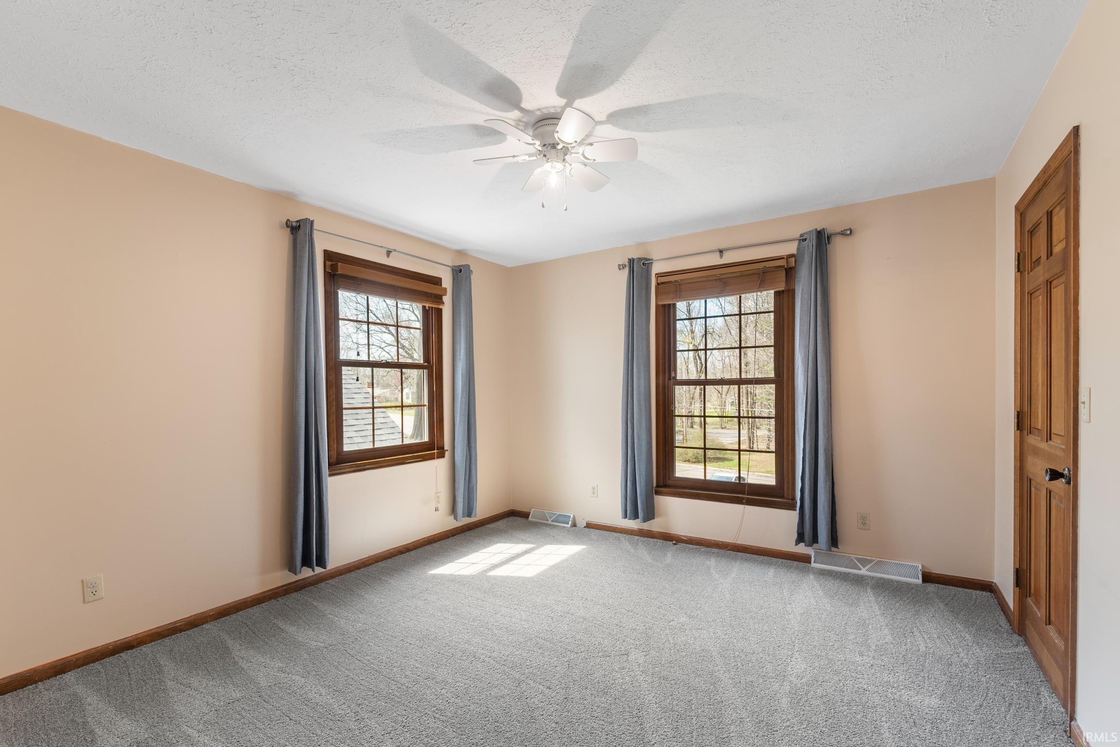 2012 Robb Road Warsaw, IN 46580 - Photo 29 of 34