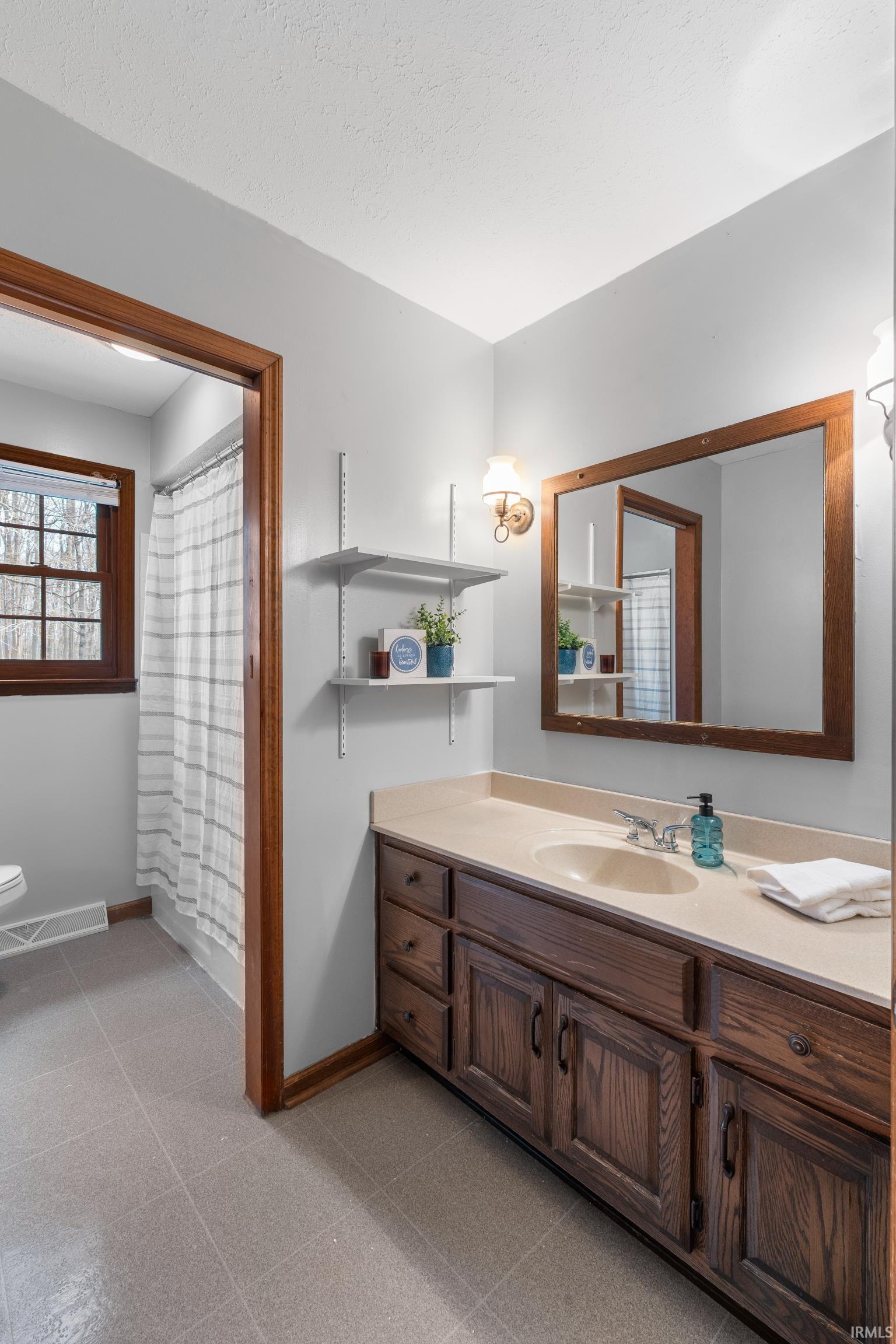 2012 Robb Road Warsaw, IN 46580 - Photo 30 of 34