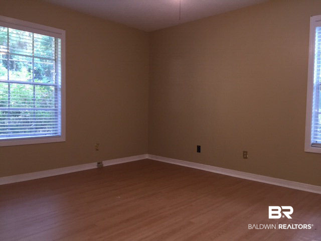 699 Morphy Avenue Fairhope, AL 36532 - Photo 5 of 9