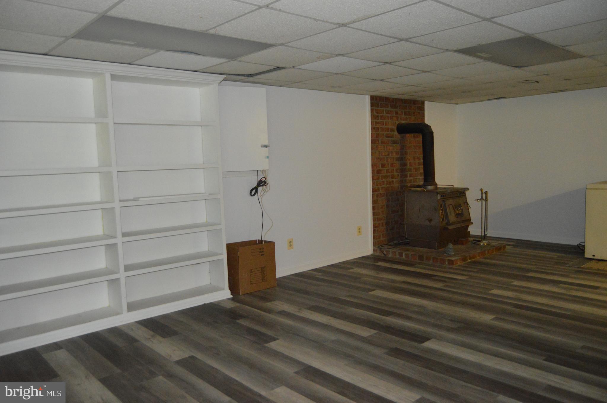 29042 Sparta Road Milford, VA 22514 - Photo 16 of 17 Family room