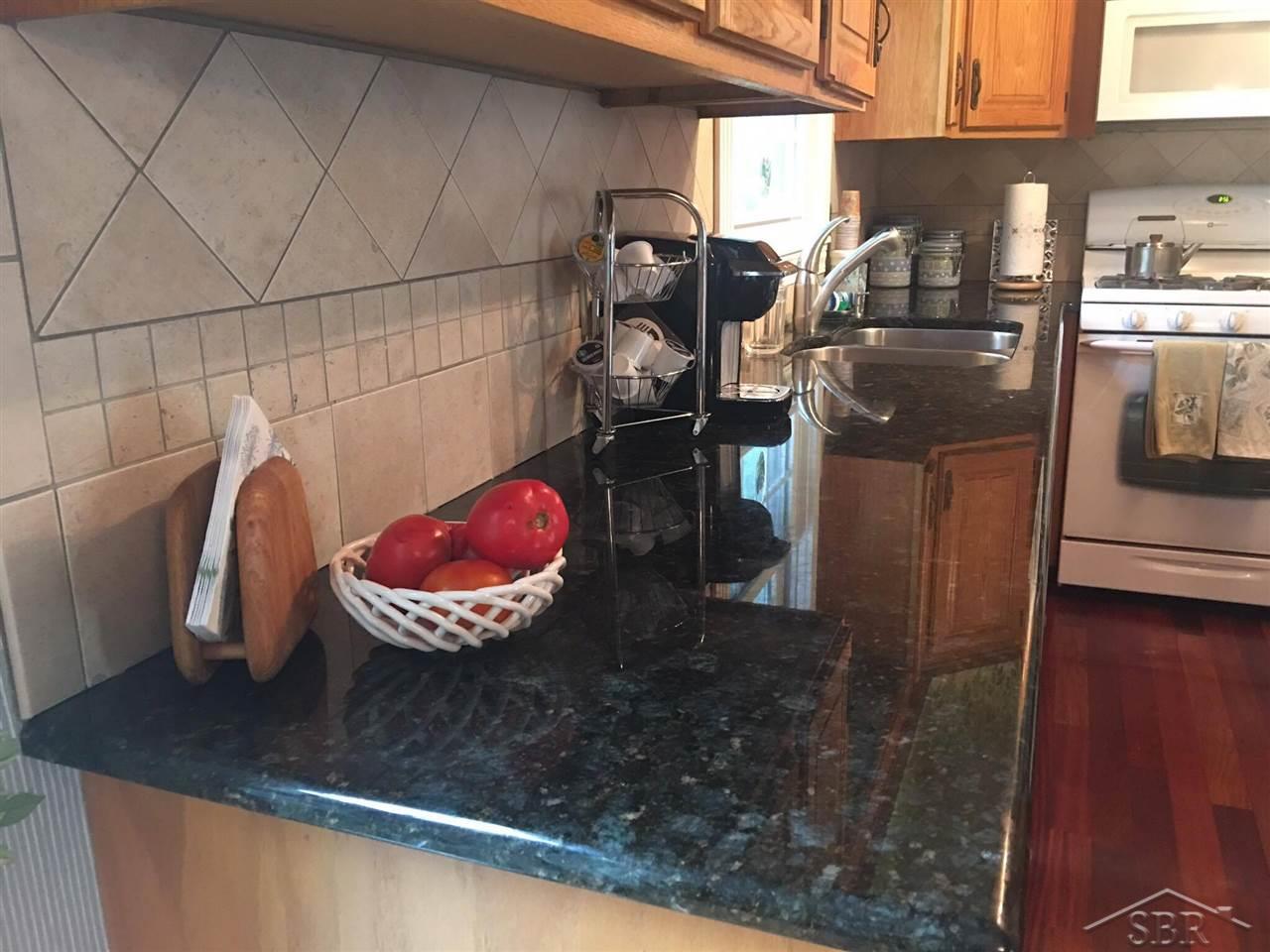 526 Stoneham Road Saginaw, MI 48638 - Photo 11 of 36 Gallery Image 11