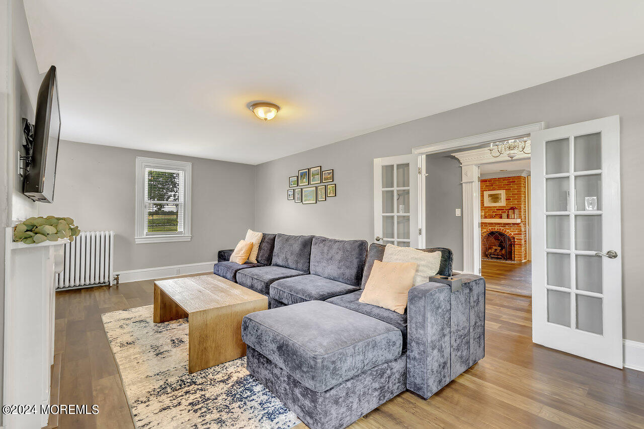 238 County Road 539 Cream Ridge, NJ 08514 - Photo 17 of 32 a living room with furniture and a window