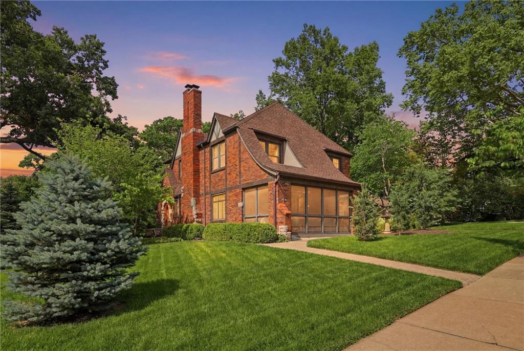 1141 Valentine Road Kansas City, MO 64111 - Photo 4 of 53