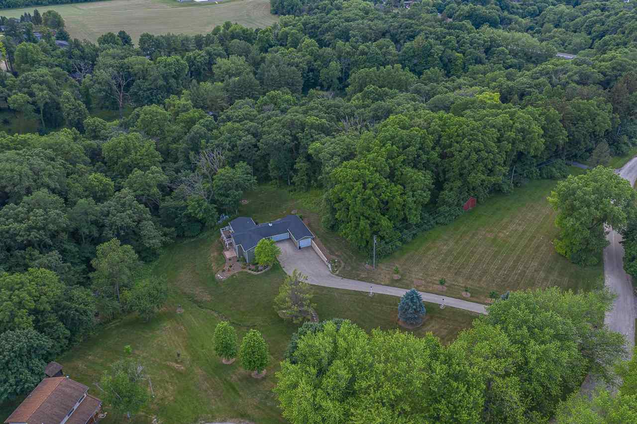 501 Cedar Creek Road Freeport, IL 61032 - Photo 3 of 40 Gallery Image 3