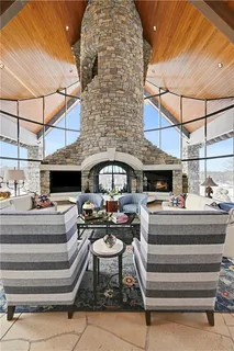 $4,500,000 | 16900 South Highland Ridge Drive, Loch Lloyd, MO 64012