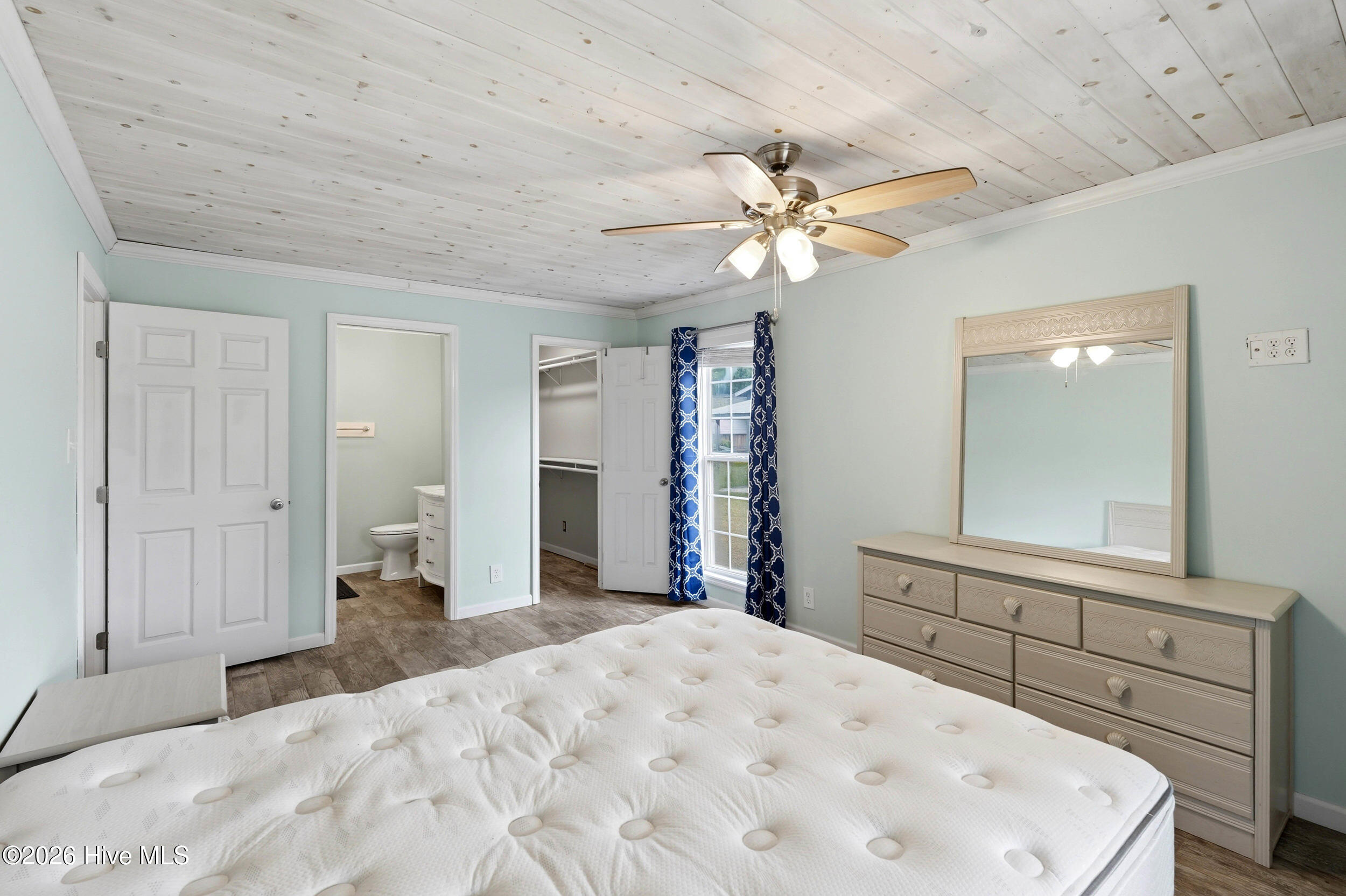 879 Bricklanding Road Southwest Shallotte, NC 28470 - Photo 22 of 56 Primary bedroom