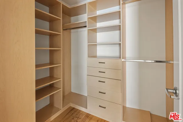 $1,795,000 | 310 Washington Boulevard, Unit 504, Marina del Rey, CA 90292