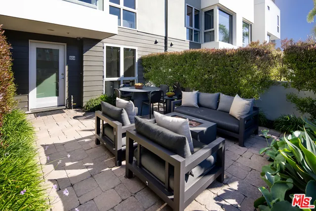 $1,795,000 | 310 Washington Boulevard, Unit 504, Marina del Rey, CA 90292