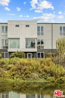 $1,795,000 | 310 Washington Boulevard, Unit 504, Marina del Rey, CA 90292