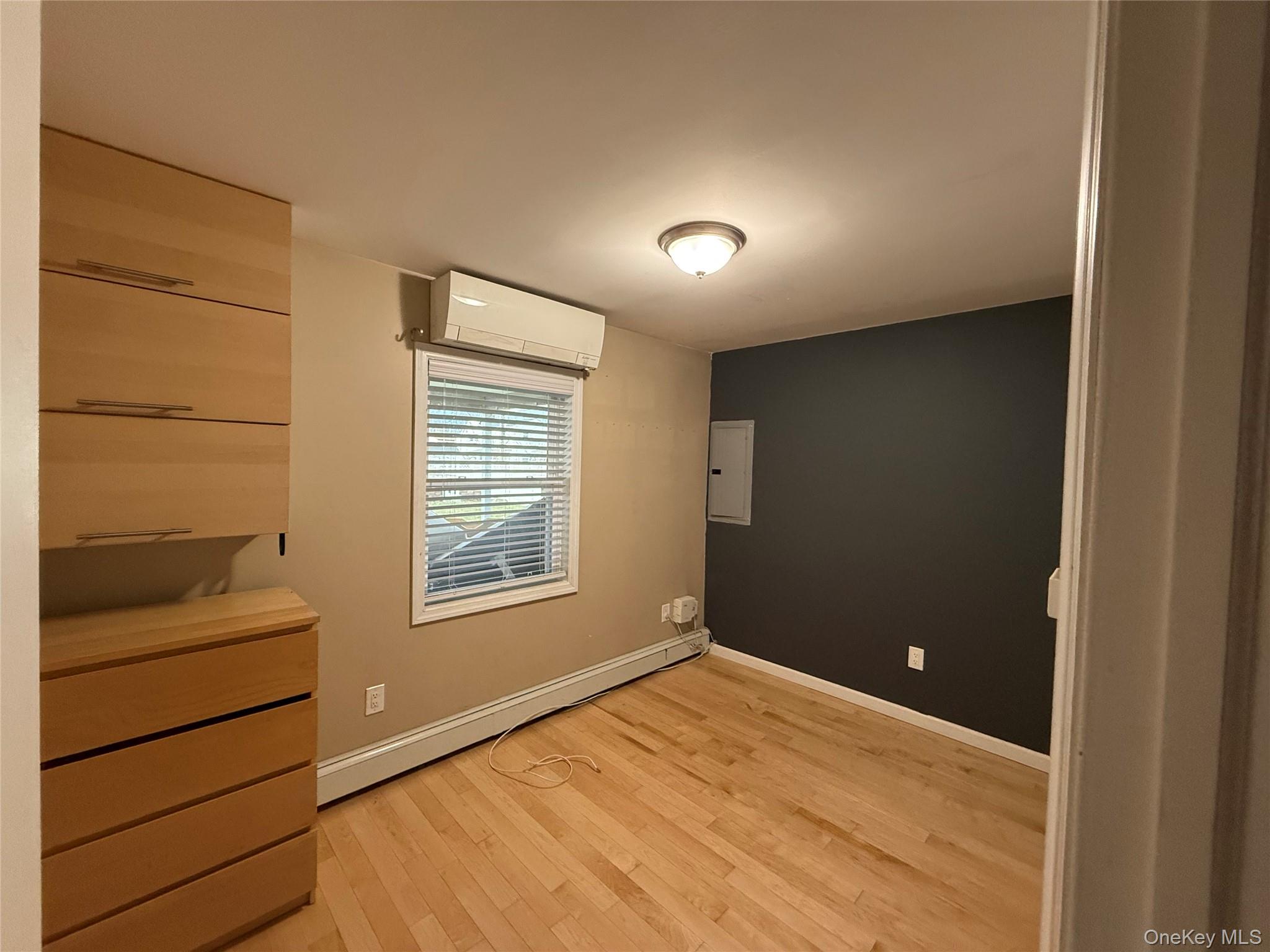 65 Morning Glory Road Levittown, NY 11756 - Photo 11 of 26