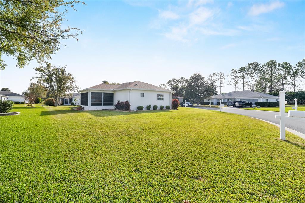 8516 Southeast 137th Loop Summerfield, FL 34491 - Photo 35 of 67