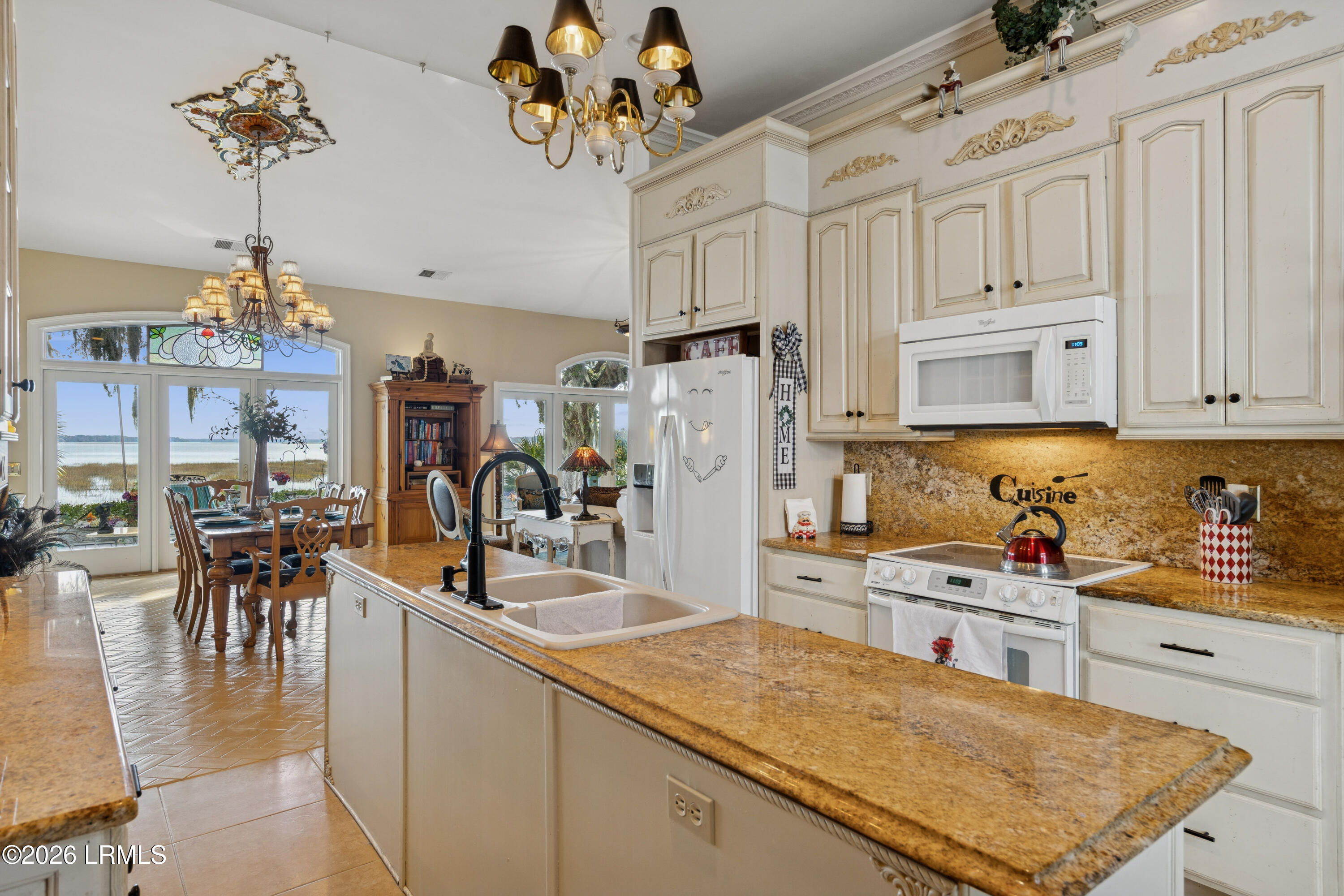 23 Hayfield Road Bluffton, SC 29909 - Photo 12 of 51 23HayfieldRoad-IslandHouseMedia-0029