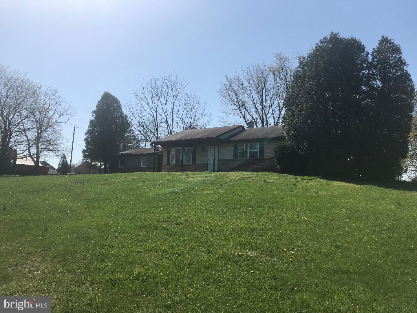 5947 Strasburg Road Atglen, PA 19310 - Photo 2 of 15 Front Yard