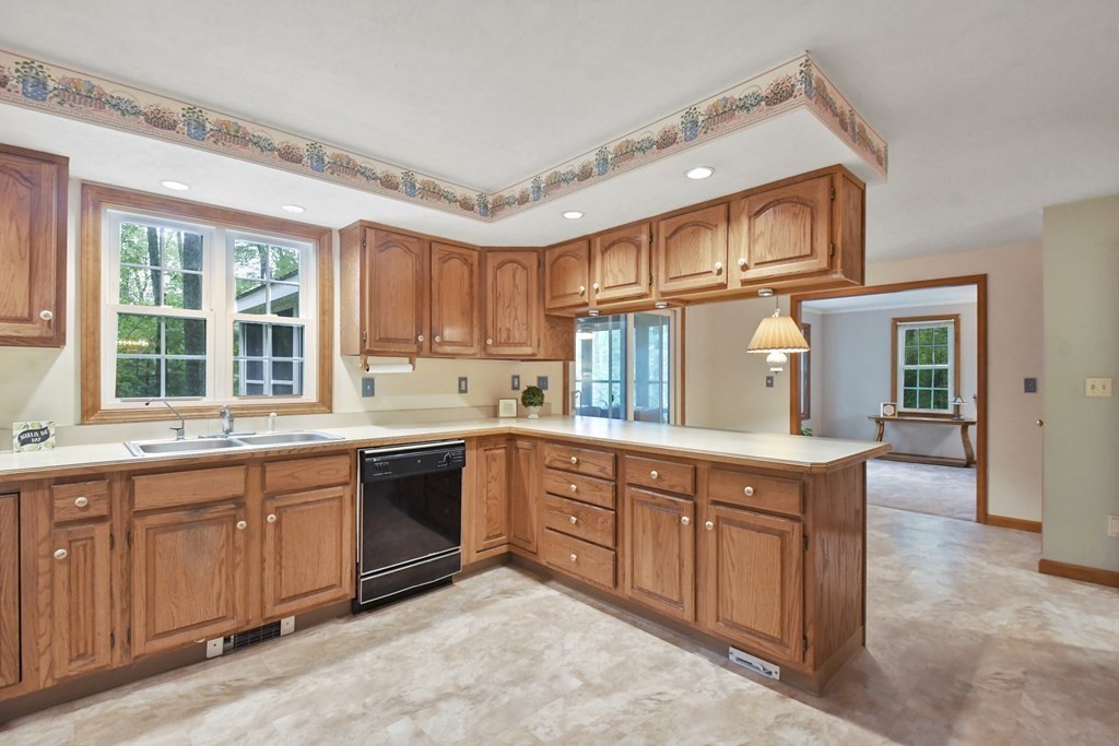 173 Newell Hill Road Sterling, MA 01564 - Photo 8 of 35 Gallery Image 8