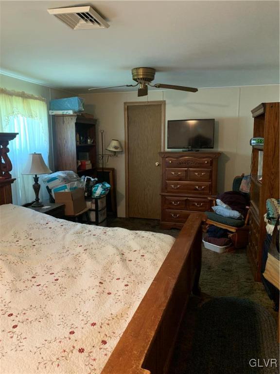 542 Norman Road Nazareth, PA 18064 - Photo 17 of 23 a kitchen with kitchen island sink stove and refrigerator